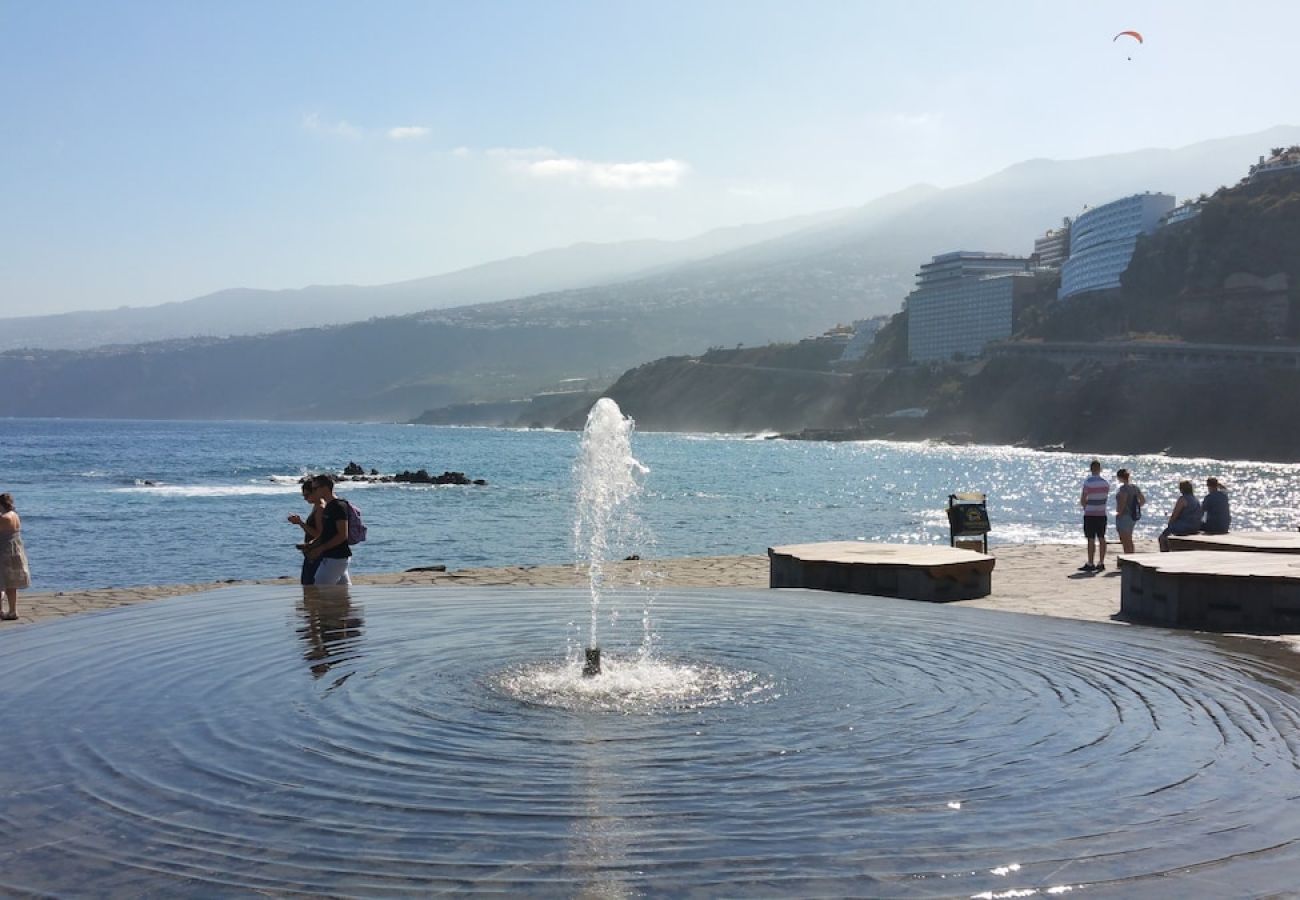 Estudio en Puerto de la Cruz - Céntrico Atico Terraza Unlimited Wifi Satélite TV 