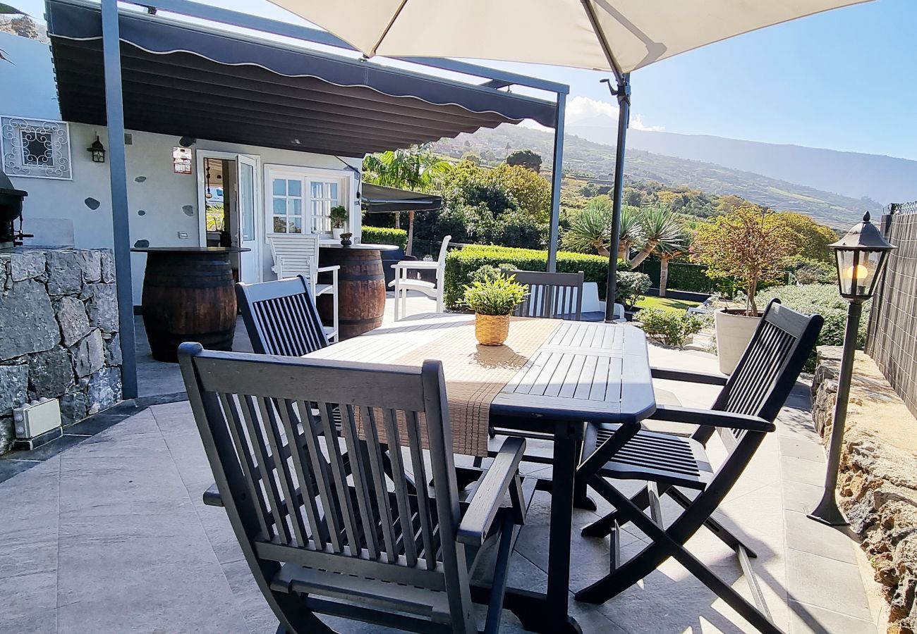 Casa rural en La Orotava - VILLA MARESIA VISTAS AL MAR Y MONTAÑAS. MÁXIMA INTIMIDAD