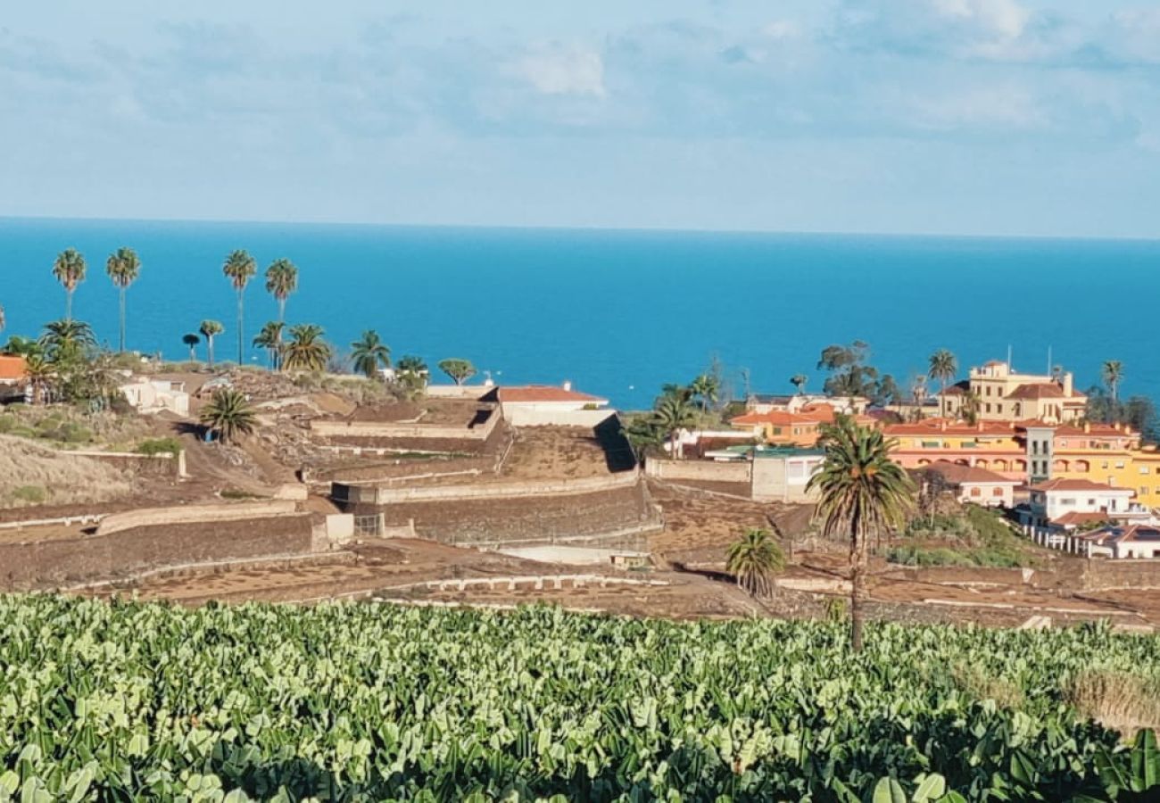 Villa en Puerto de la Cruz - VILLA LOLA CON ESPECATULARES VISTAS AL VALLE Y AL MAR