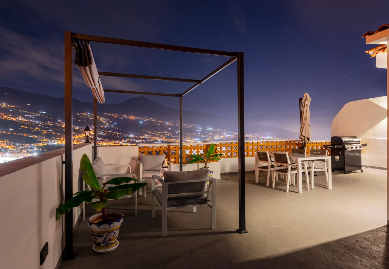 Apartamento en La Orotava - Ático elegante y confortable con vistas panorámicas