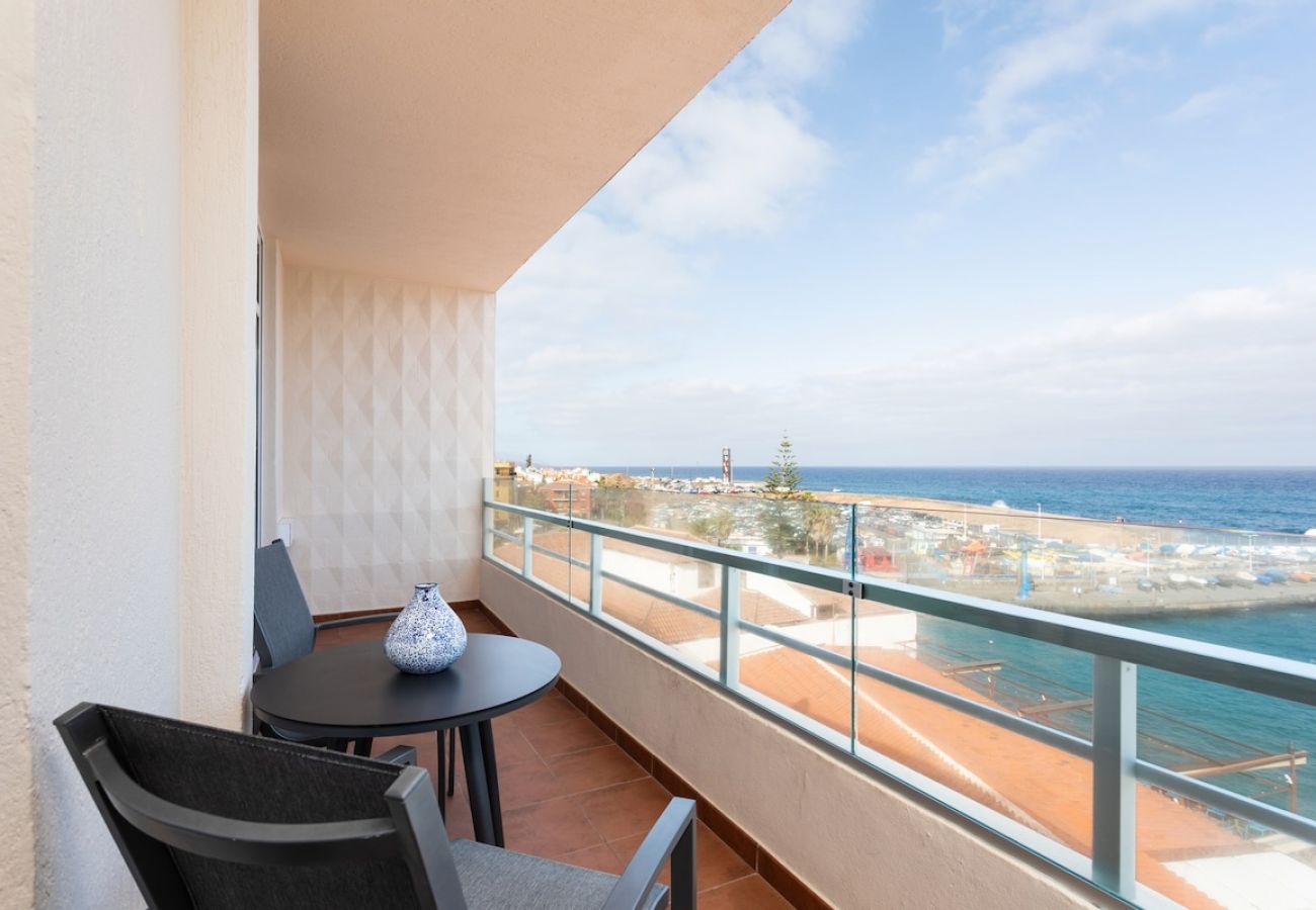 Apartment in Puerto de la Cruz - The Pier´s Balcony 