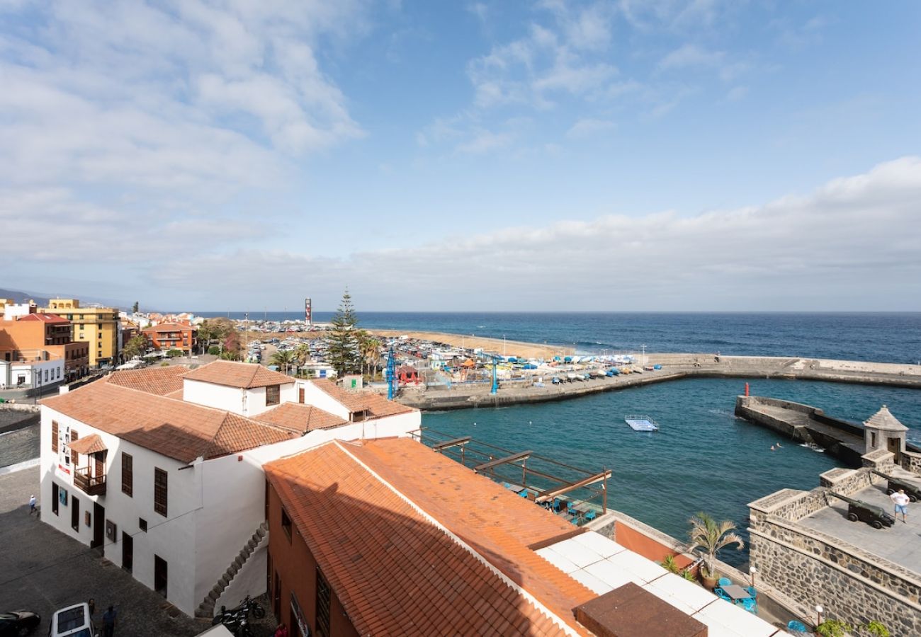 Apartment in Puerto de la Cruz - The Pier´s Balcony 