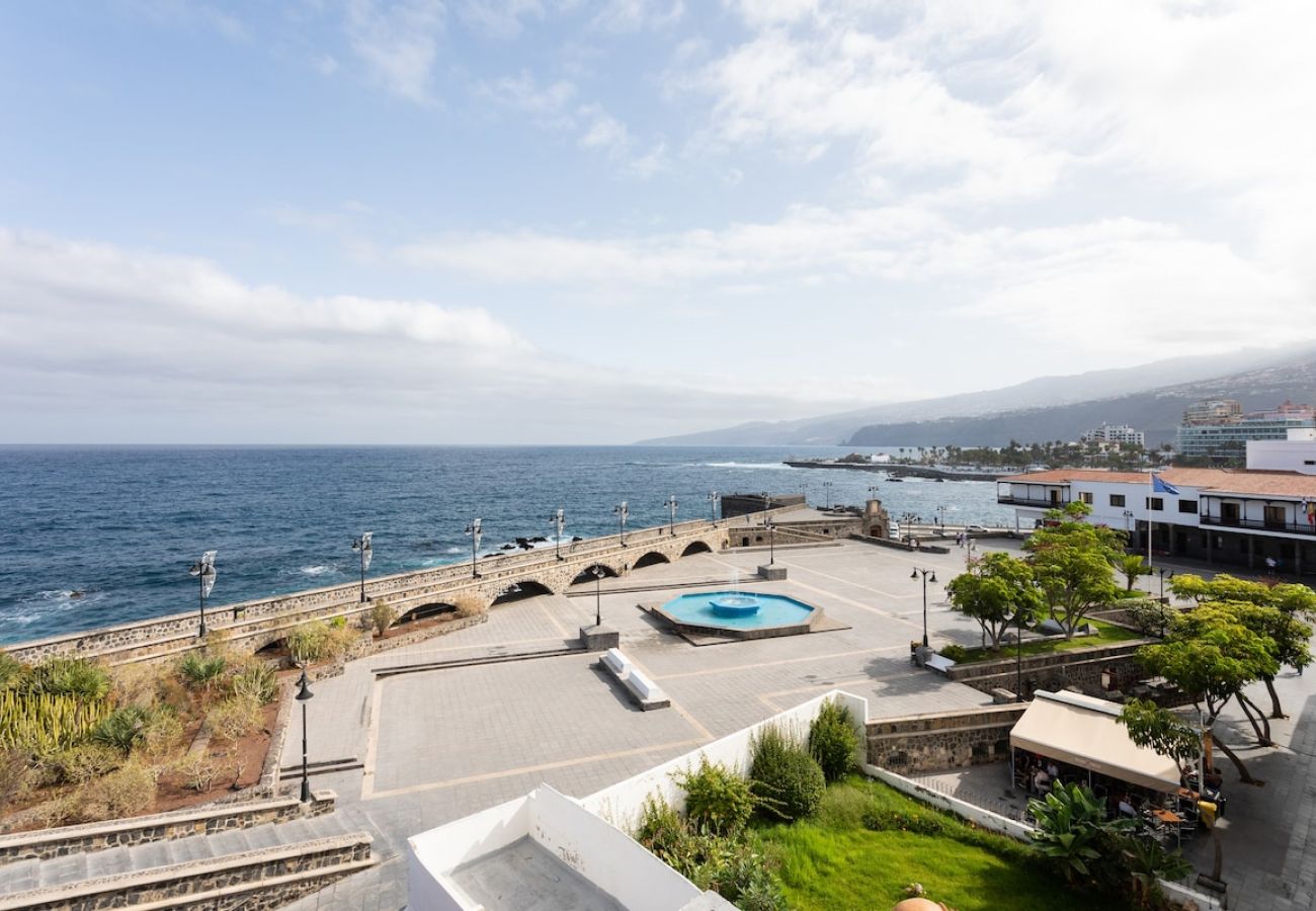 Apartment in Puerto de la Cruz - The Pier´s Balcony 